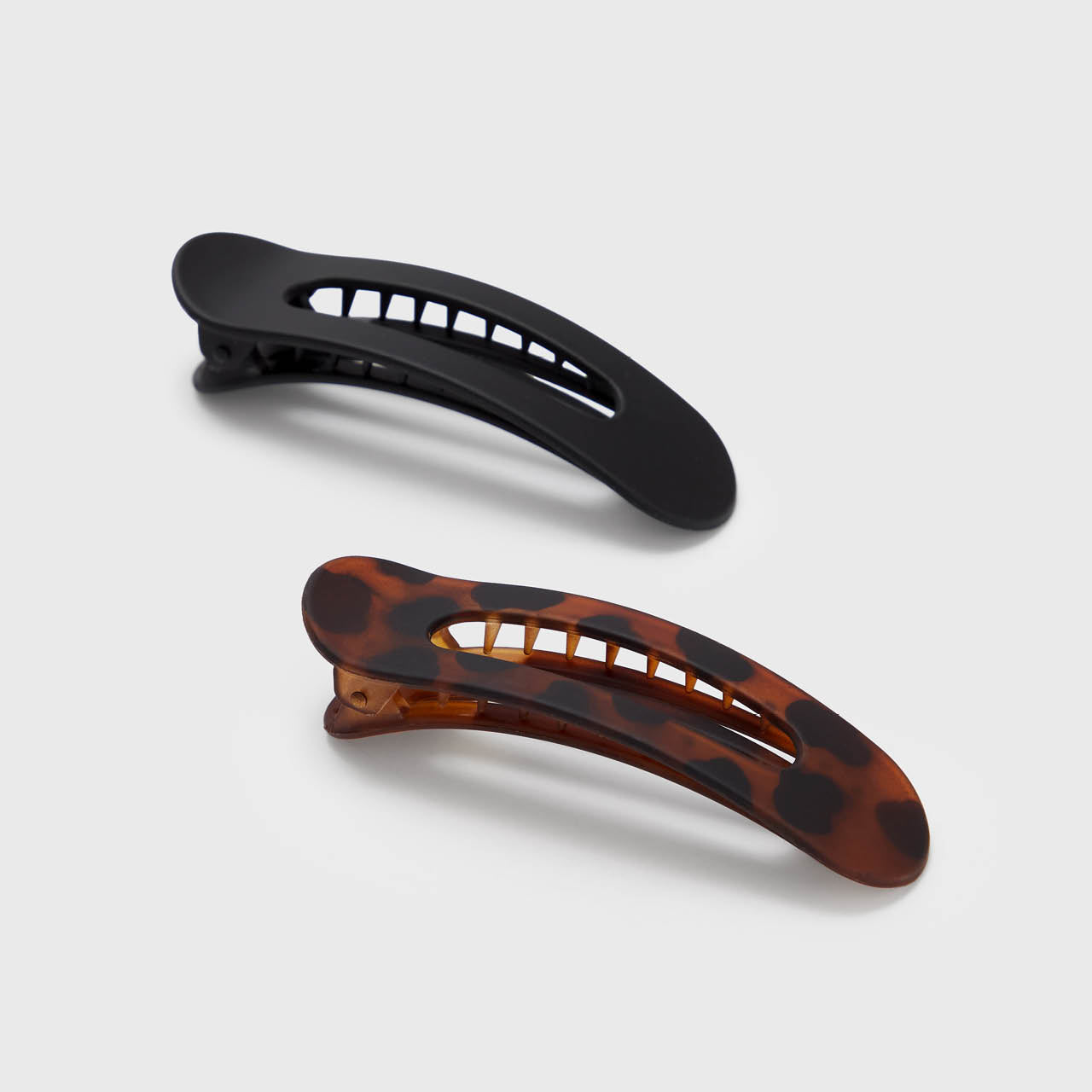 KITSCH Flat Lay Claw Clip 2pc - Black & Tort