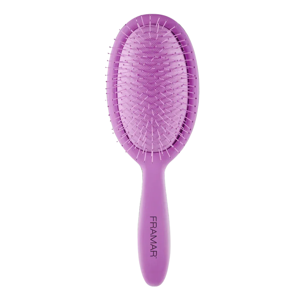 Framar Detangling Brush at MANEPRINT – a lightweight, ergonomic brush with flexible bristles designed to gently detangle wet or dry hair without pulling or damage. (1)