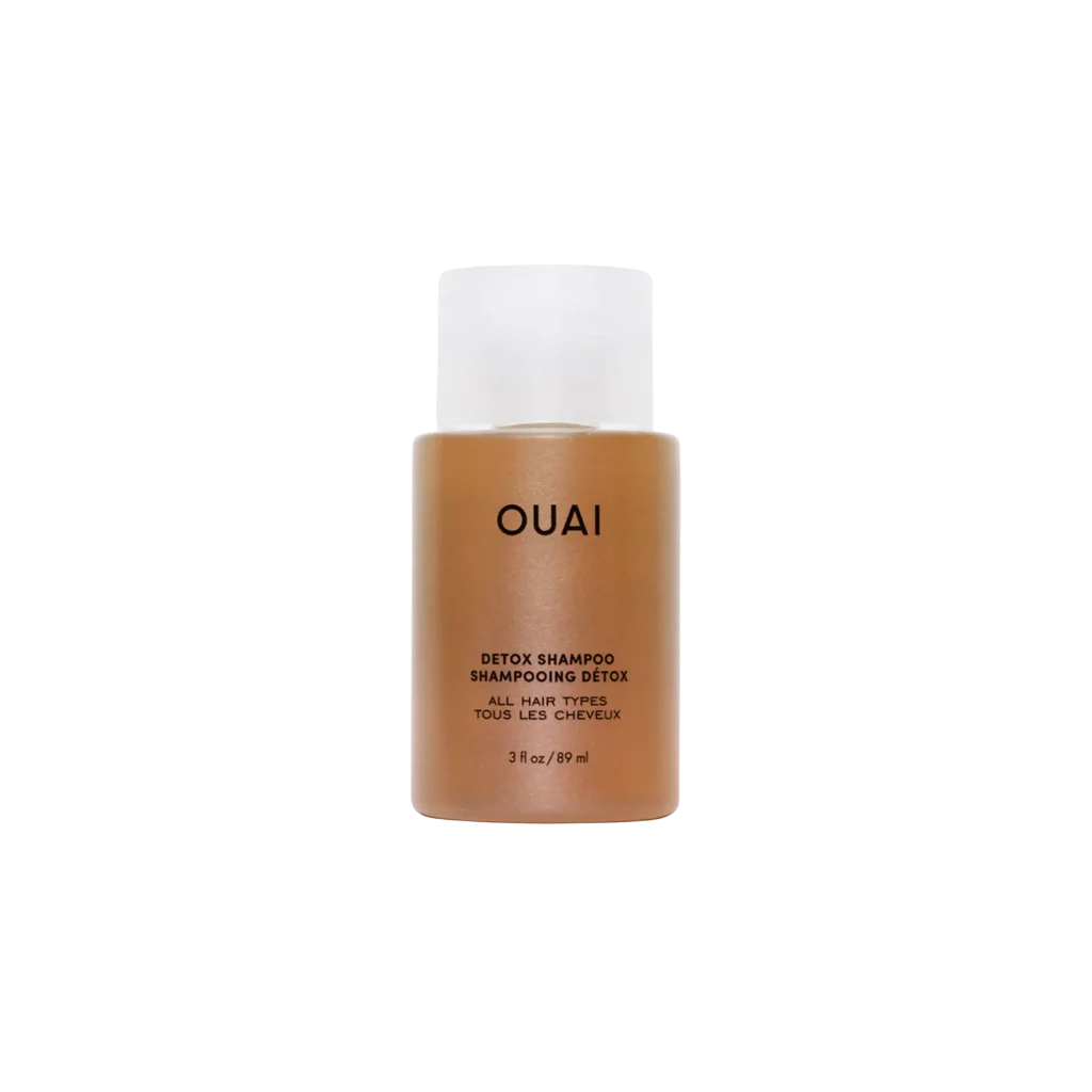 OUAI Detox Shampoo at MANEPRINT โ a clarifying shampoo that deeply cleanses product buildup, excess oil, and hard water residue for refreshed, balanced hair. Travel