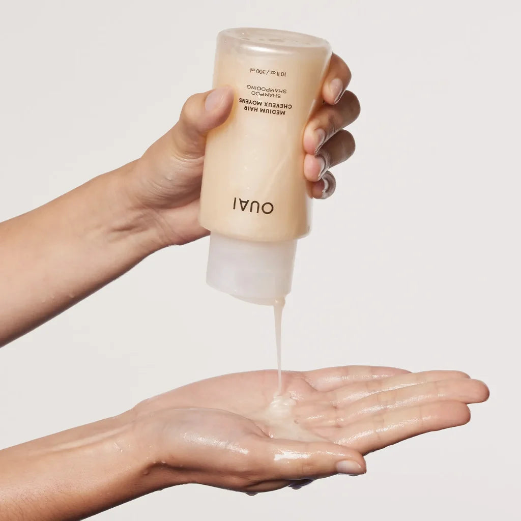 OUAI Medium Shampoo at MANEPRINT – a gentle, nourishing shampoo that hydrates, strengthens, and adds shine to medium hair types. (1)