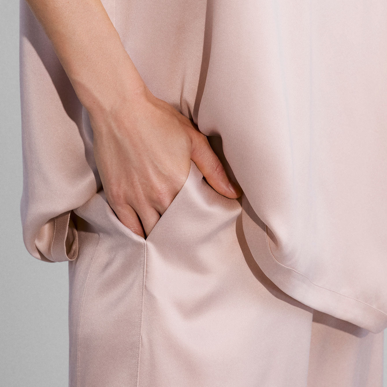 Lunya Washable Silk Tee Pant Set