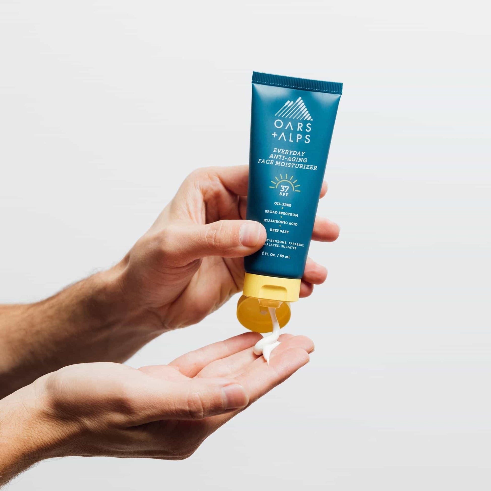 Oars + Alps Everyday Anti-Aging Face Moisturizer with SPF 37 - MANEPRINT