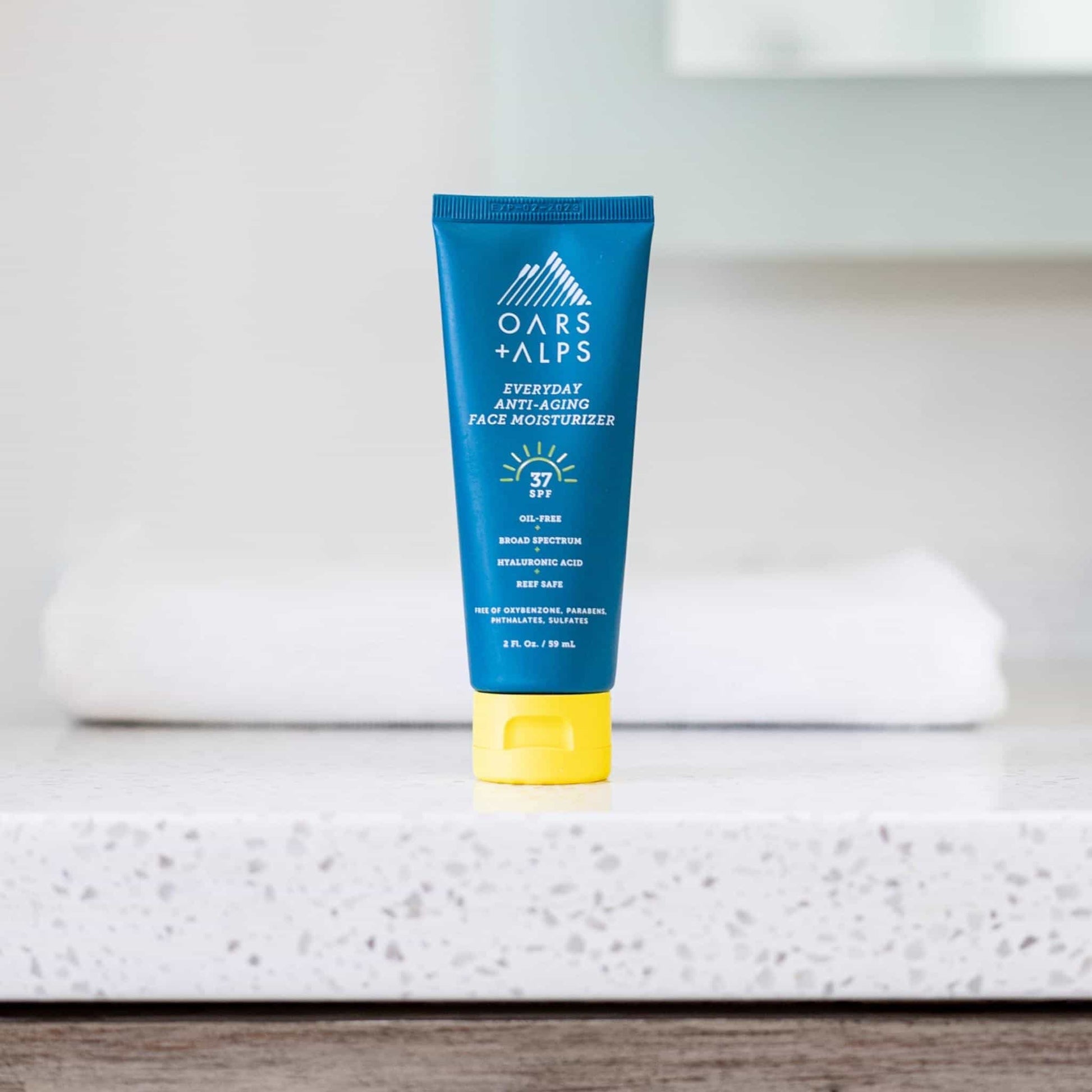 Oars + Alps Everyday Anti-Aging Face Moisturizer with SPF 37 - MANEPRINT