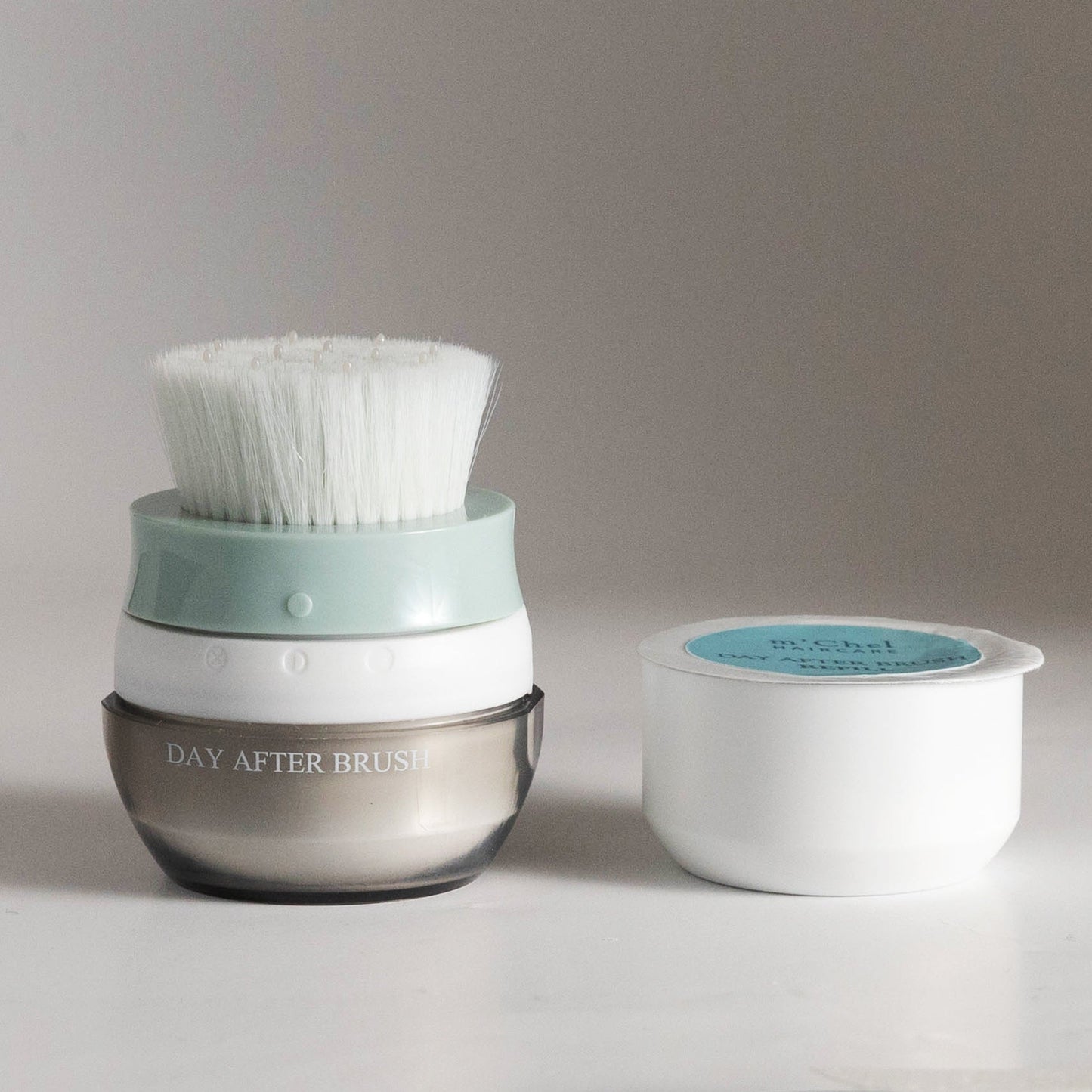 Day After™ Brush + Refill Bundle Clean Dry Shampoo