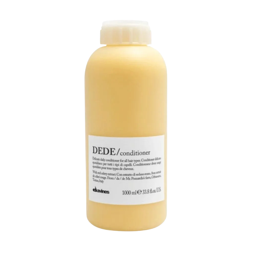 Davines DEDE Conditioner - Daily lightweight conditioner for normal and fine hair - This conditioner's moisturizing formulation is designed to untangle hair making it soft, without weighing it down. Ideal for medium fine and fine hair. (3)