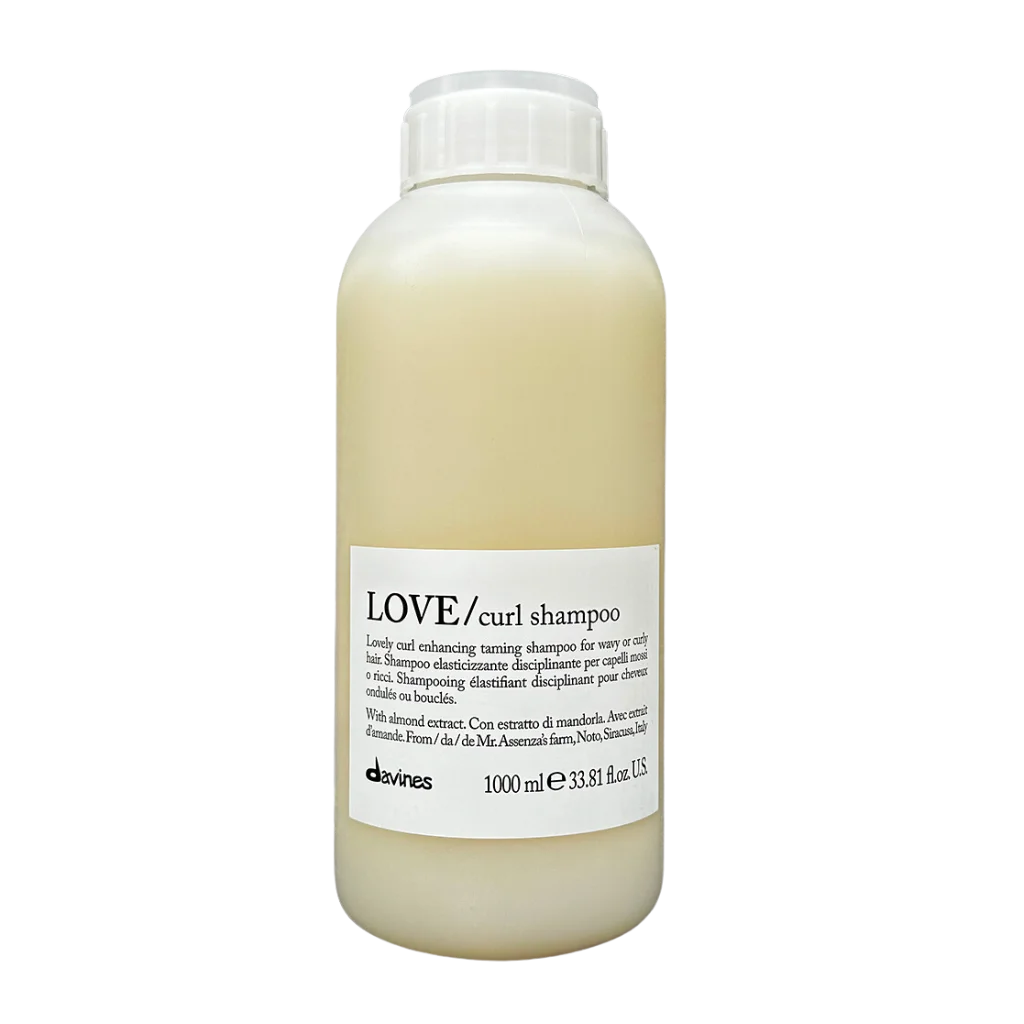 Davines LOVE CURL Shampoo - Curl enhancing shampoo for curly or wavy hair - Creamy shampoo to give elasticity to curly & wavy hair. The moisturizing formula cleanses the hair, makes it soft and light enhancing its volume and shine. (3)