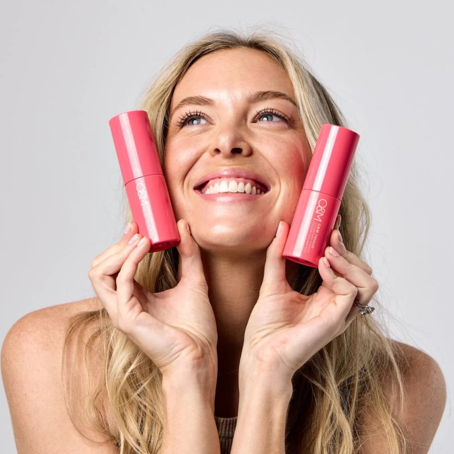 O&M THIQUE VOLUMISING POWDER