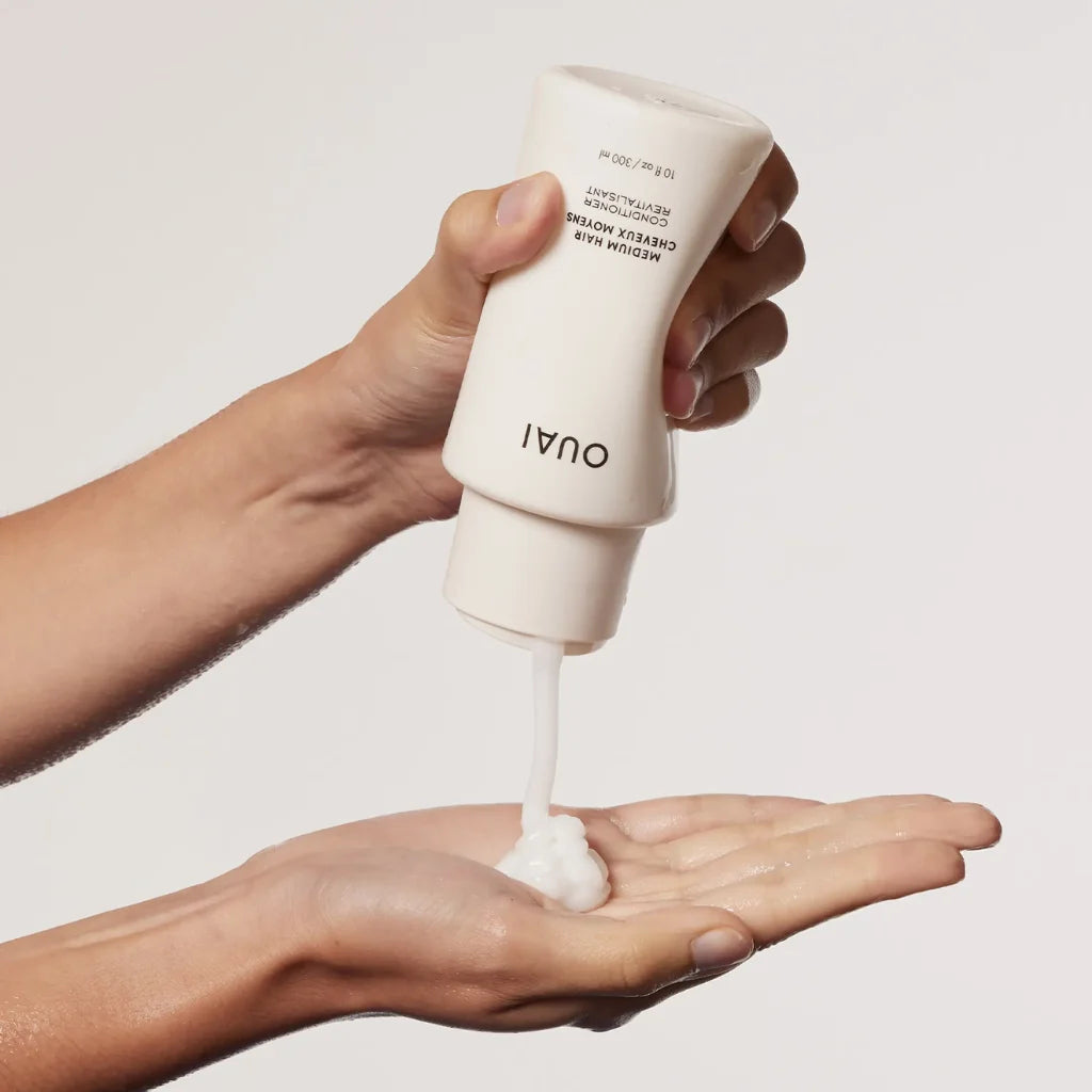 OUAI Medium Conditioner at MANEPRINT – a balanced, hydrating conditioner that smooths, strengthens, and adds shine to medium hair types. (2)