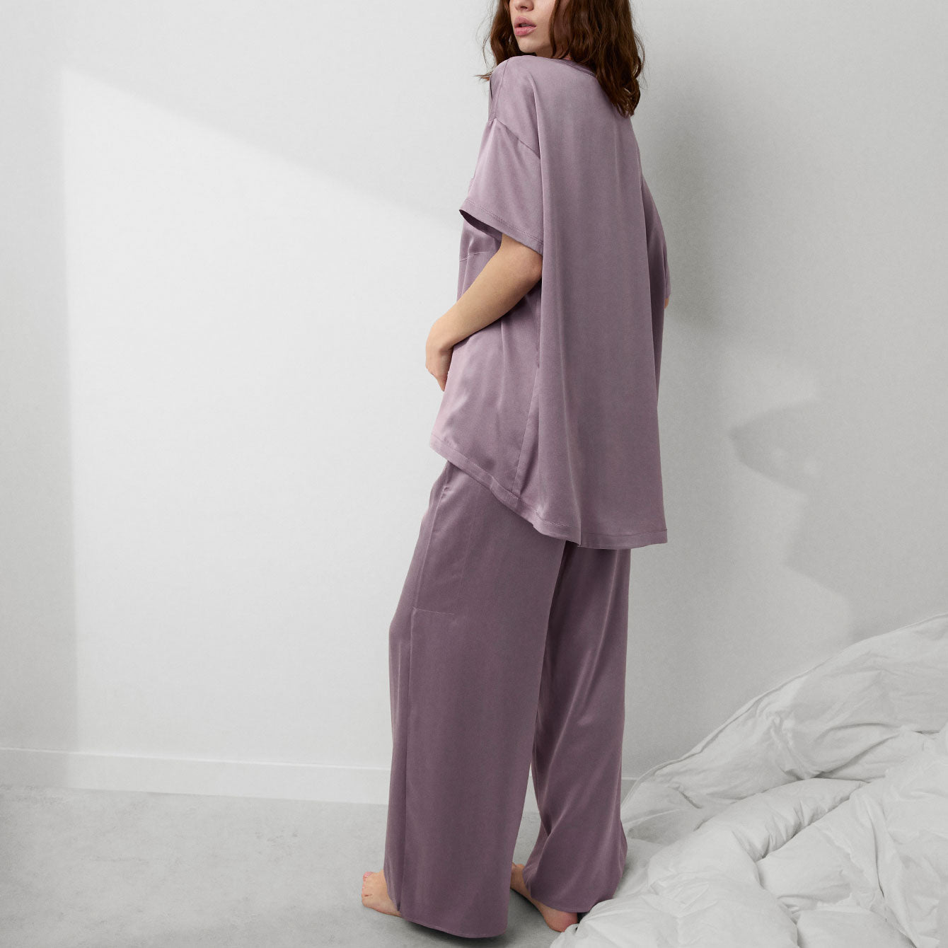 Lunya Washable Silk Tee Pant Set