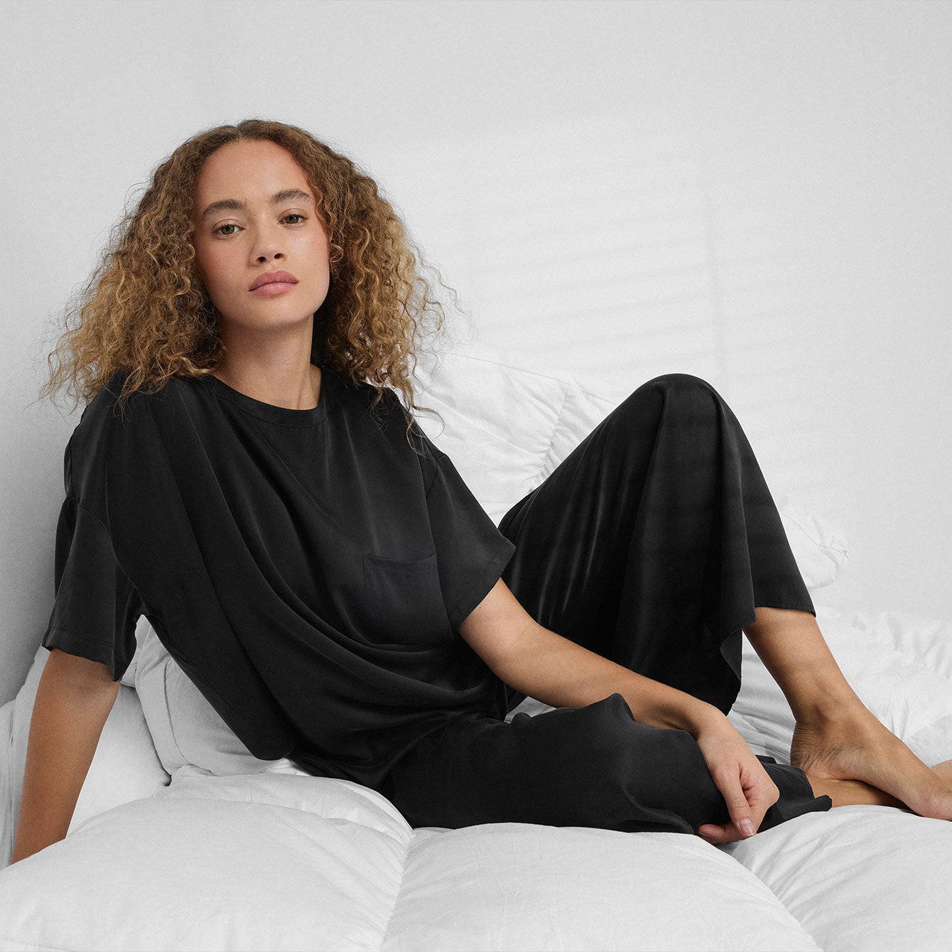 Lunya Washable Silk Tee Pant Set