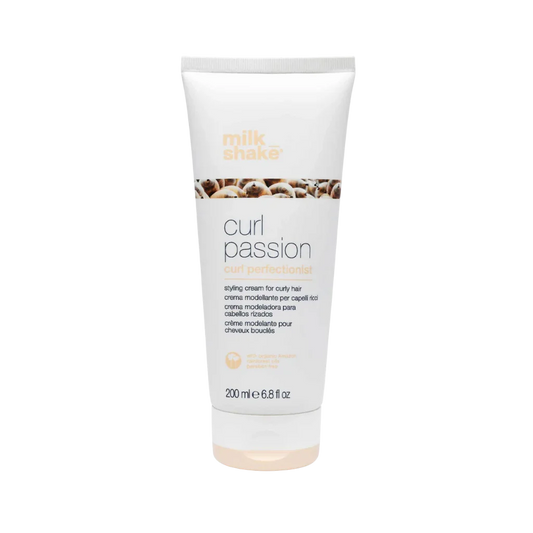 milk_shake Curl Passion Curl Perfectionist Styling Cream at MANEPRINT – a curl-defining cream that hydrates, tames frizz, and enhances natural curl shape for soft, bouncy hair.